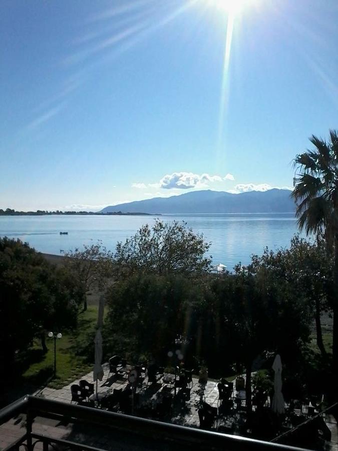 Regina Hotel Nafpaktos Exterior foto